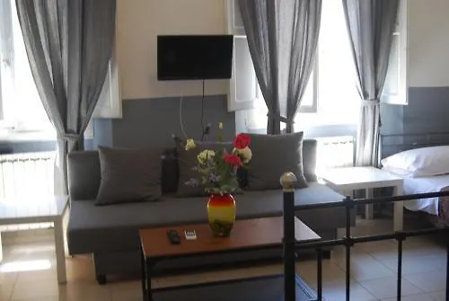 Golden Dream Guest House Florence 3*,
